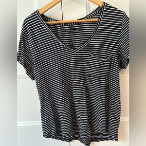 Abercrombie striped V-Neck tee (black and white)